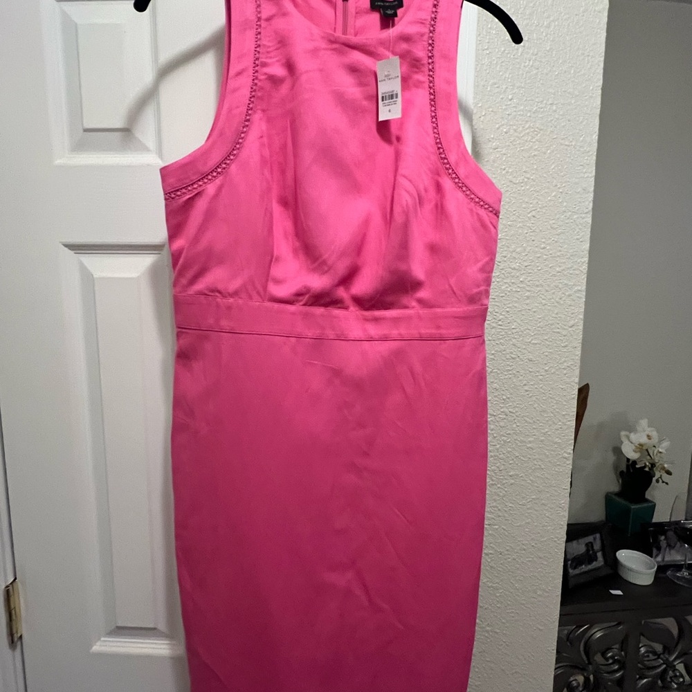 Ann Taylor Sleeveless Sheath Dress